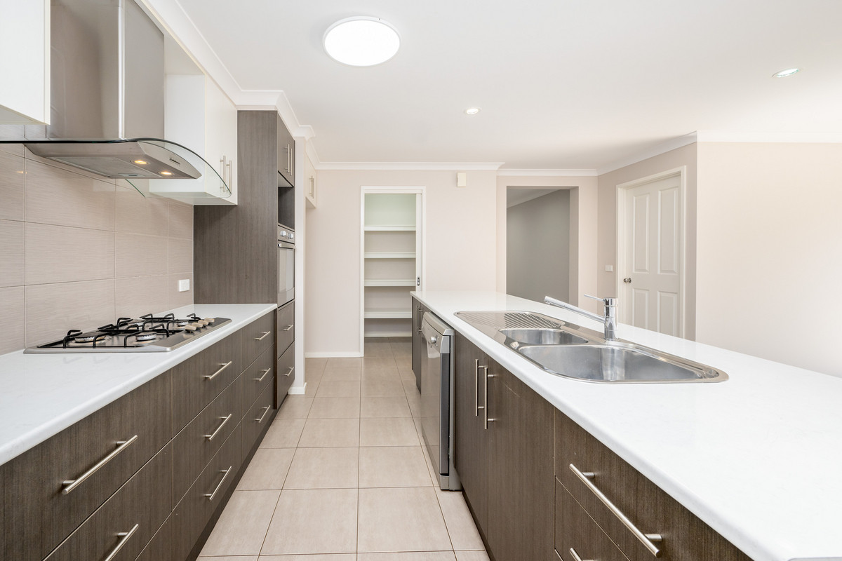18 Windlass Avenue, MOOROOPNA VIC 3629, Mooroopna - Thumbnail 2