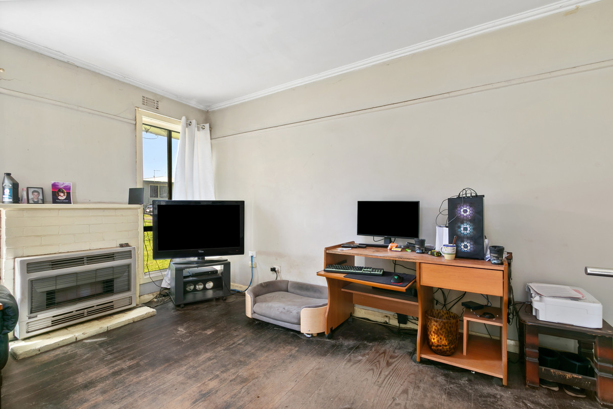 50 Robertson Street, MORWELL VIC 3840, Morwell - Thumbnail 2