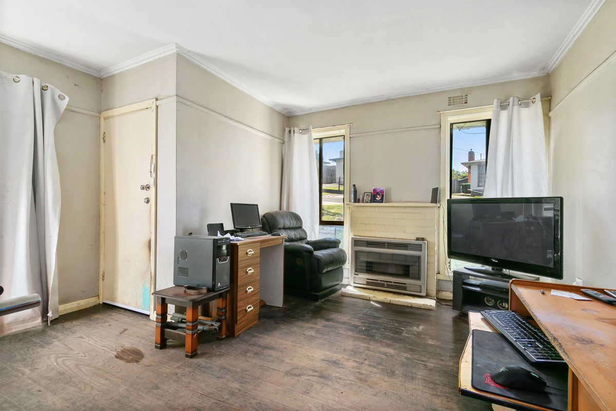 50 Robertson Street, MORWELL VIC 3840, Morwell - Thumbnail 3
