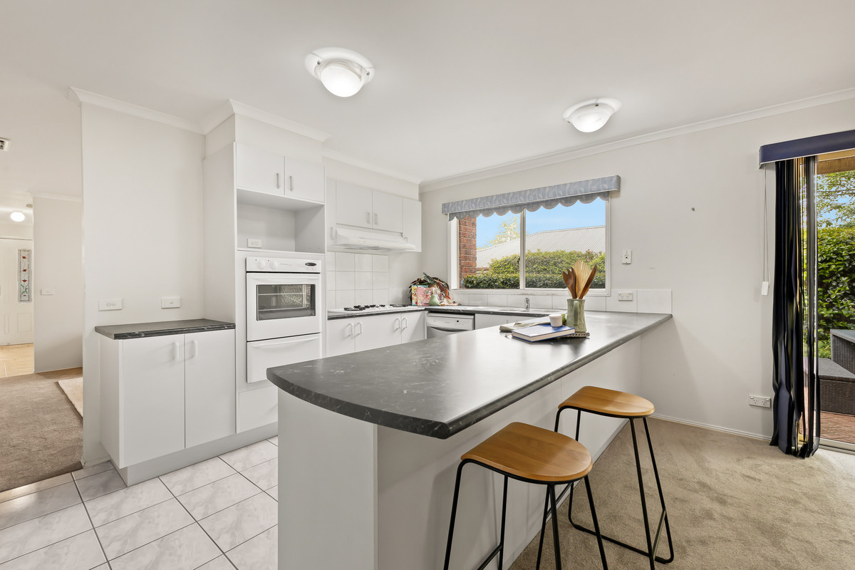 4 Sugar Gum Court, Upper Ferntree Gully VIC 3156, Upper Ferntree Gully - Thumbnail 3