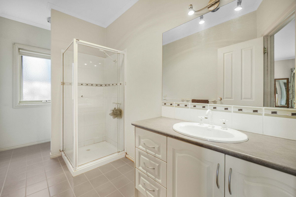 20 Overland Rise, Pakenham VIC 3810, Pakenham - Thumbnail 5