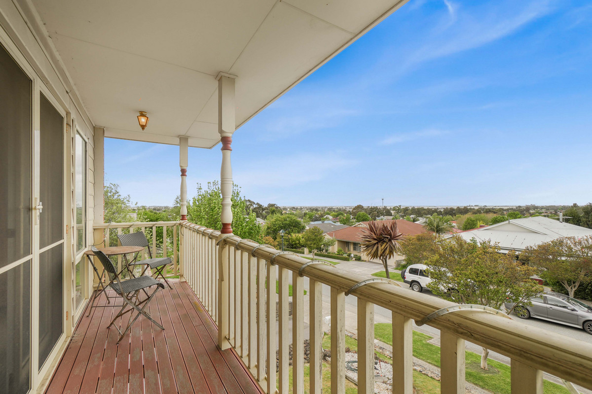 20 Overland Rise, Pakenham VIC 3810, Pakenham - Thumbnail 3
