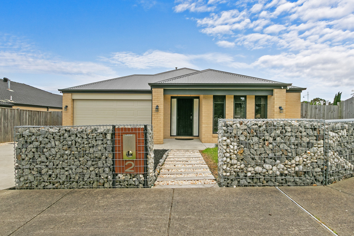 2 Scarborough Crescent, Morwell VIC 3840, Morwell - Thumbnail 2