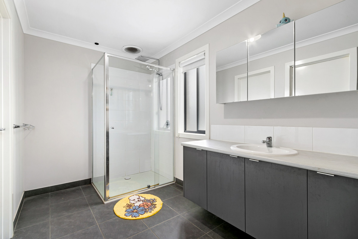 2 Scarborough Crescent, Morwell VIC 3840, Morwell - Thumbnail 5