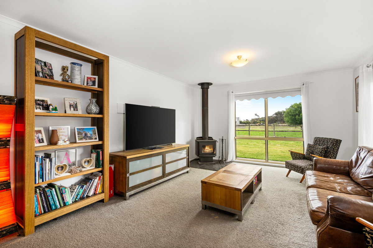 159 Lowndes Road, BANNOCKBURN VIC 3331, Bannockburn - Thumbnail 2