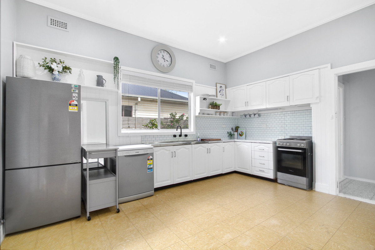 35 Papyrus Street, Morwell VIC 3840, Morwell - Thumbnail 4