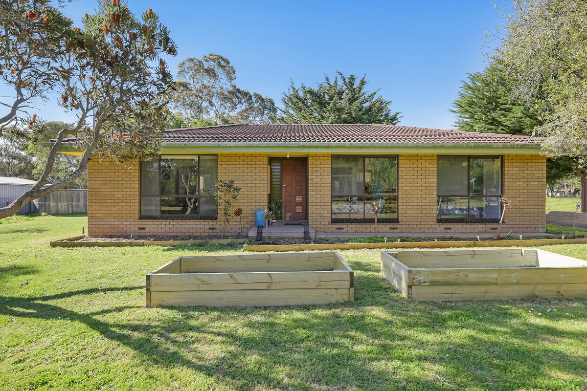 24 Austin Street, Hawkesdale VIC 3287, Hawkesdale - Thumbnail 2