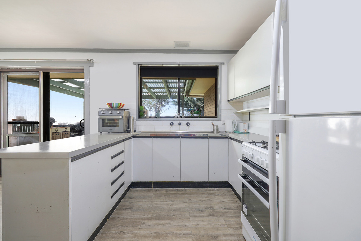 24 Austin Street, Hawkesdale VIC 3287, Hawkesdale - Thumbnail 5
