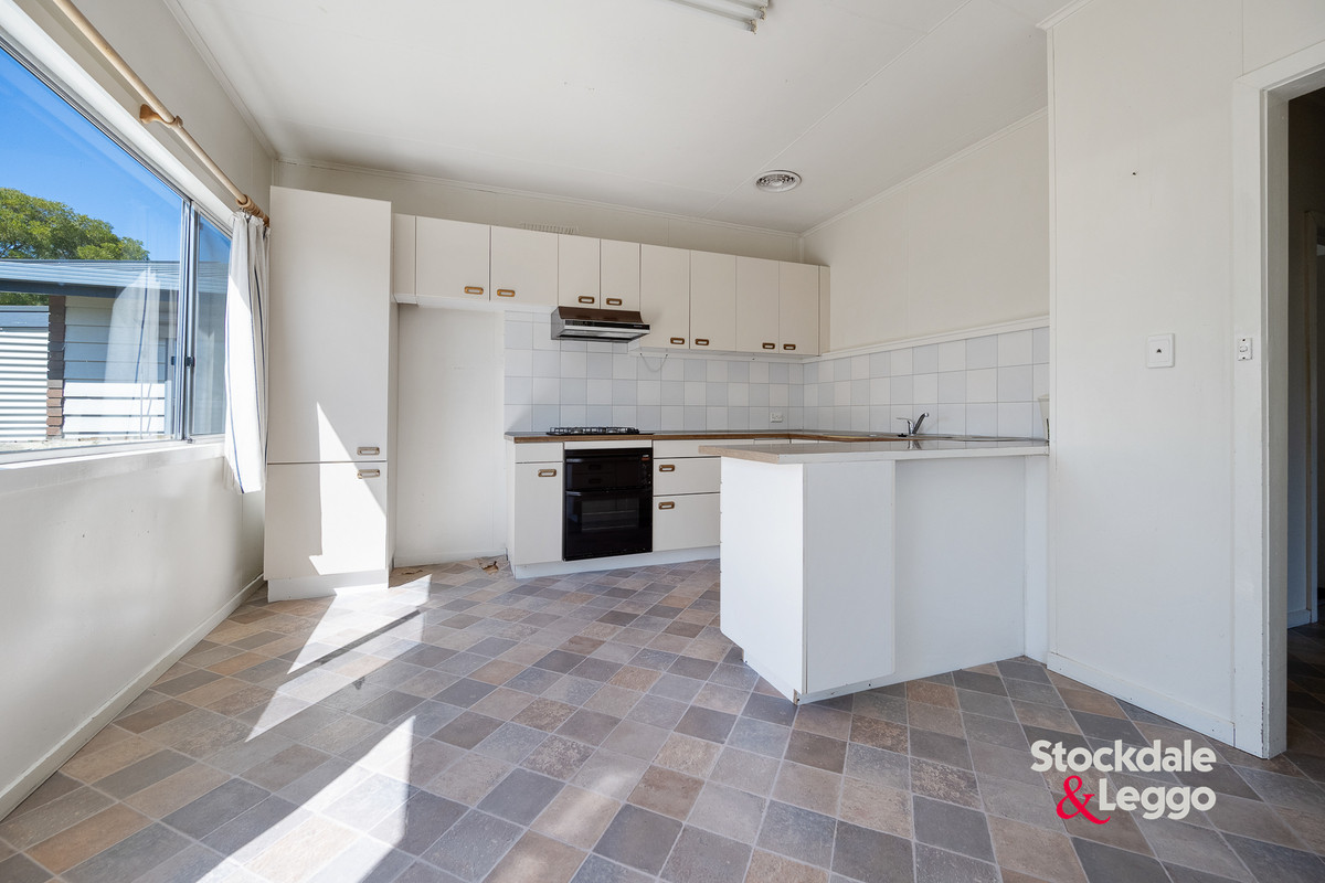13 Gordon Street, Inverloch VIC 3996, Inverloch - Thumbnail 4