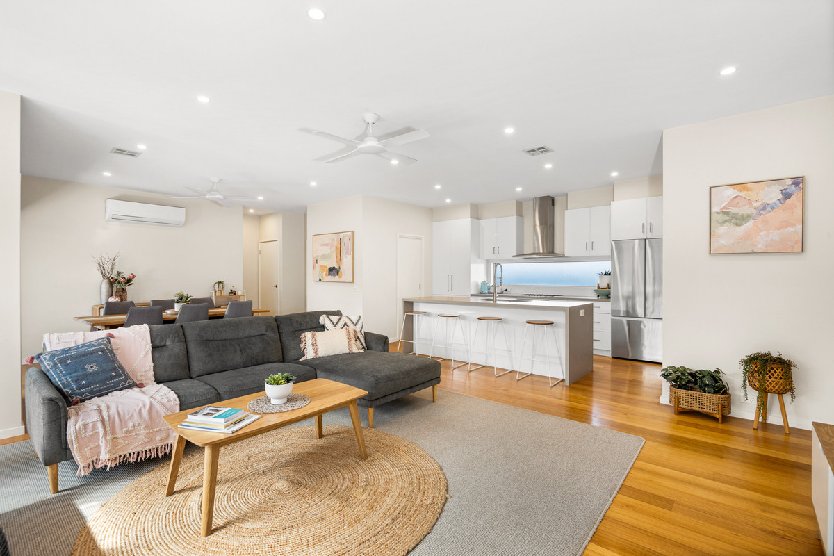 1 / 9 Strathire Gardens, Hamlyn Heights VIC 3215, Hamlyn Heights - Thumbnail 2