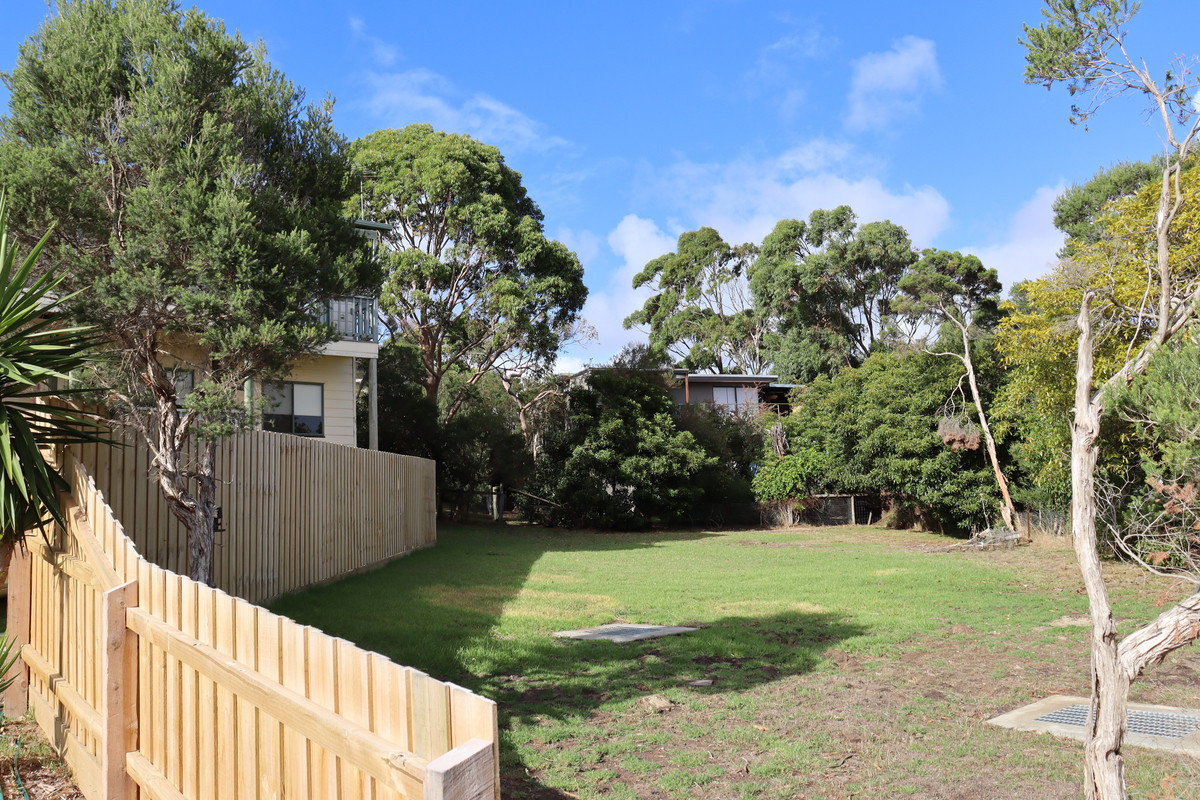27B McRae Avenue, Cowes VIC 3922, Cowes - Thumbnail 2