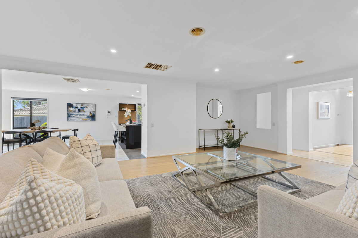 27 Petalnina Drive, Wantirna VIC 3152, Wantirna - Thumbnail 2