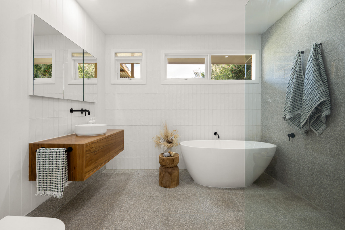 79 Drysdale Avenue, Hamlyn Heights VIC 3215, Hamlyn Heights - Thumbnail 2