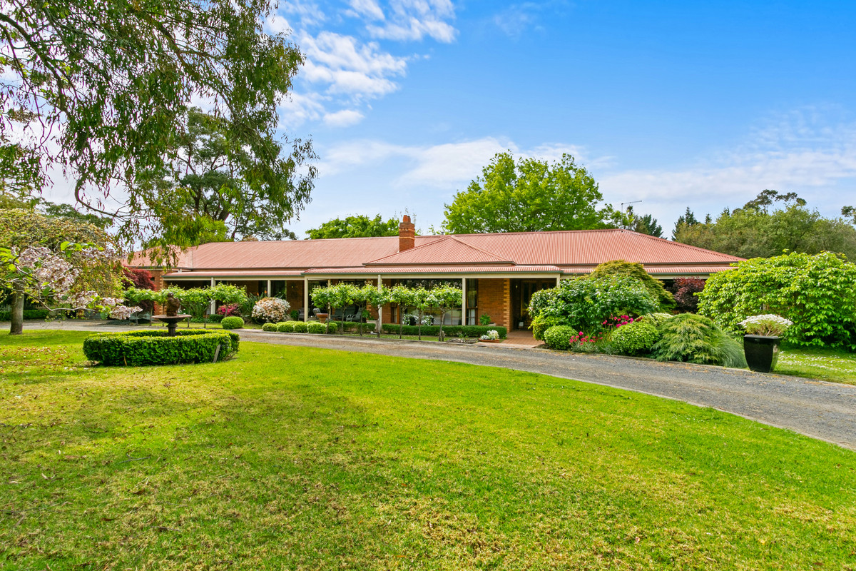 15 Mackeys Road, Churchill VIC 3842, Churchill - Image 1