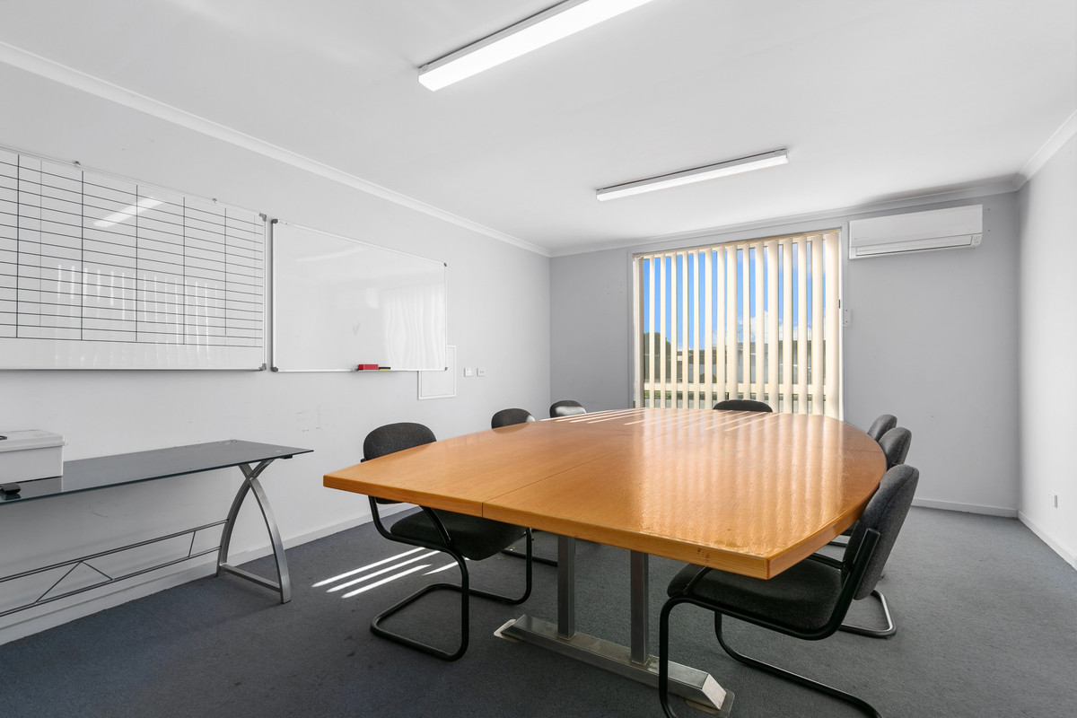 9 Saskia Way, Morwell VIC 3840, Morwell - Thumbnail 3