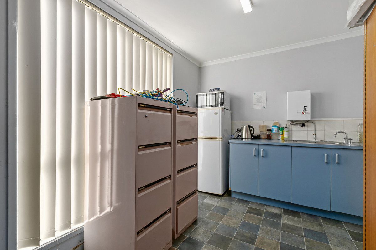 9 Saskia Way, Morwell VIC 3840, Morwell - Thumbnail 5