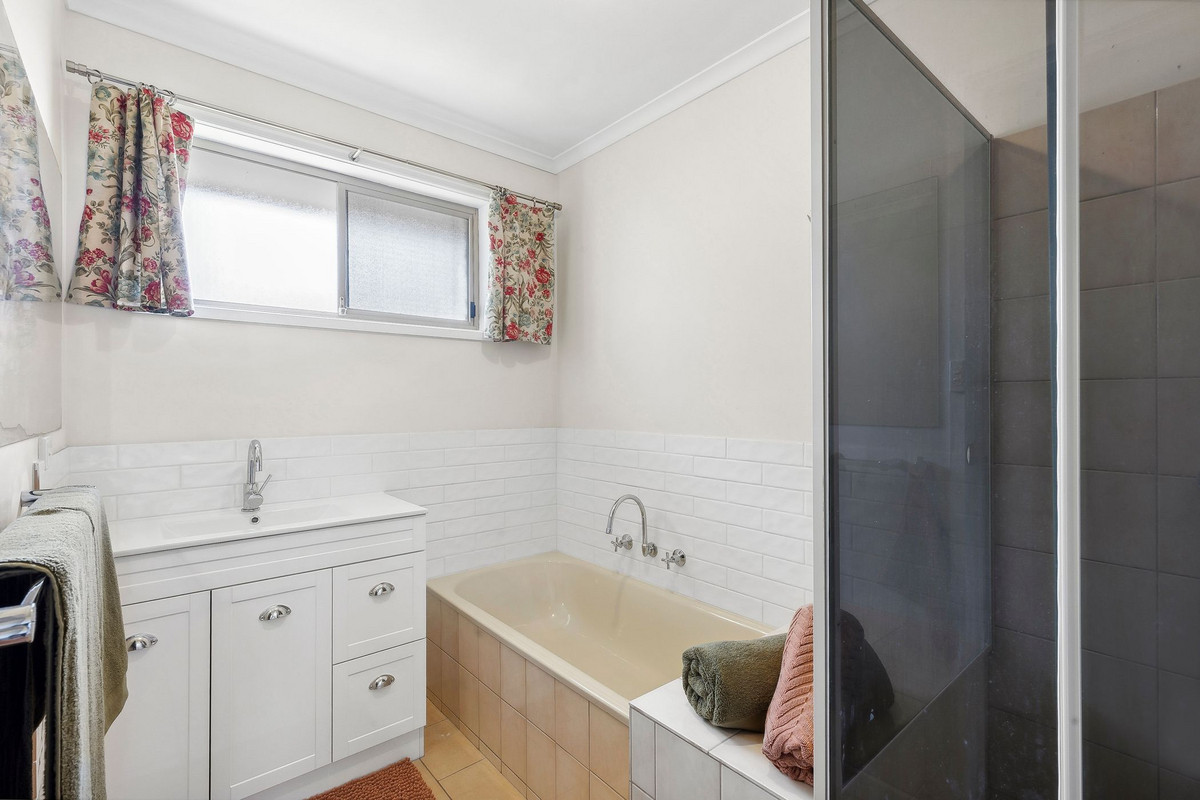 2 / 7 Homewood Lane, Highton VIC 3216, Highton - Thumbnail 5
