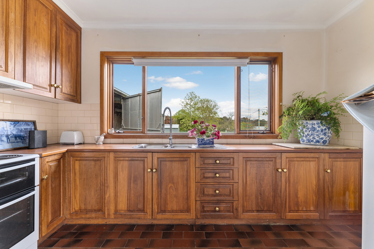 84 Main Road, Hepburn Springs VIC 3461, Hepburn Springs - Thumbnail 6