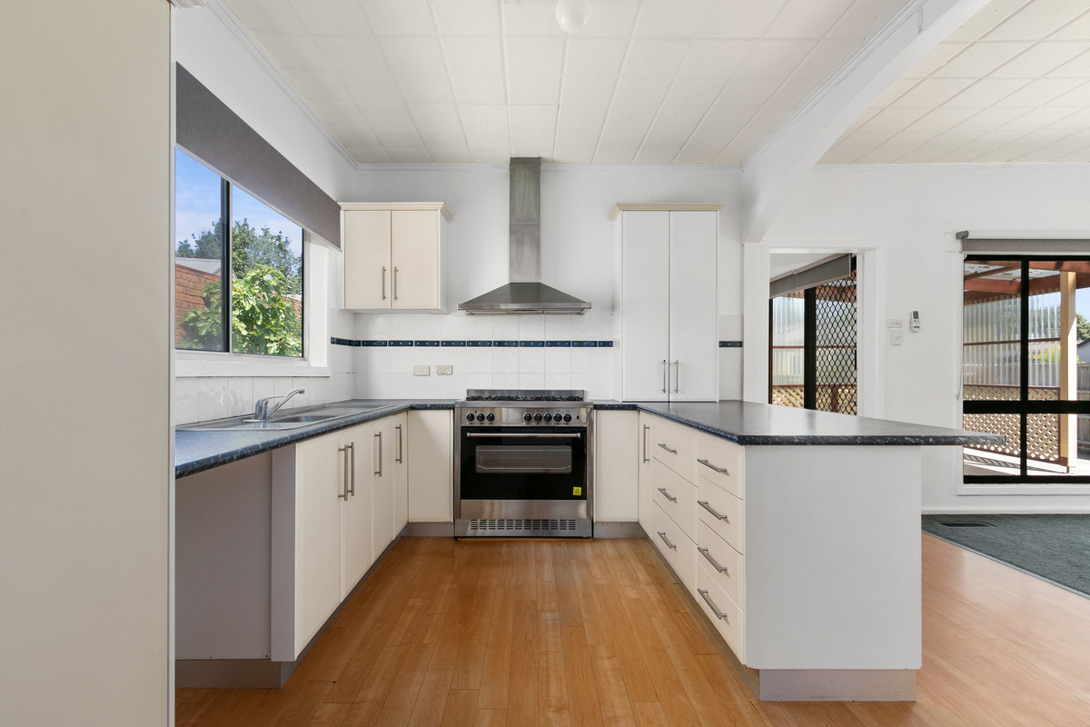 4 Willis Crescent, Traralgon VIC 3844, Traralgon - Thumbnail 3