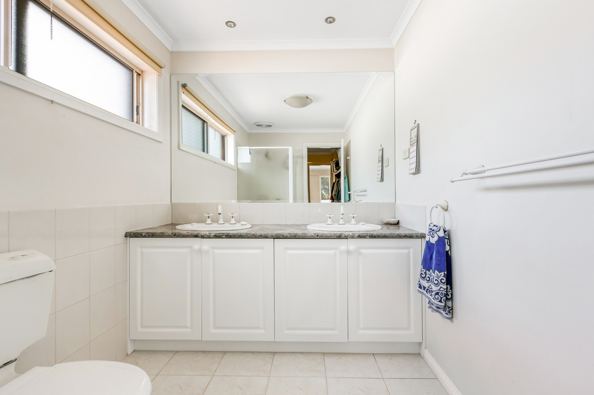 2 Domain Terrace, SOUTH MORANG VIC 3752, South Morang - Thumbnail 8
