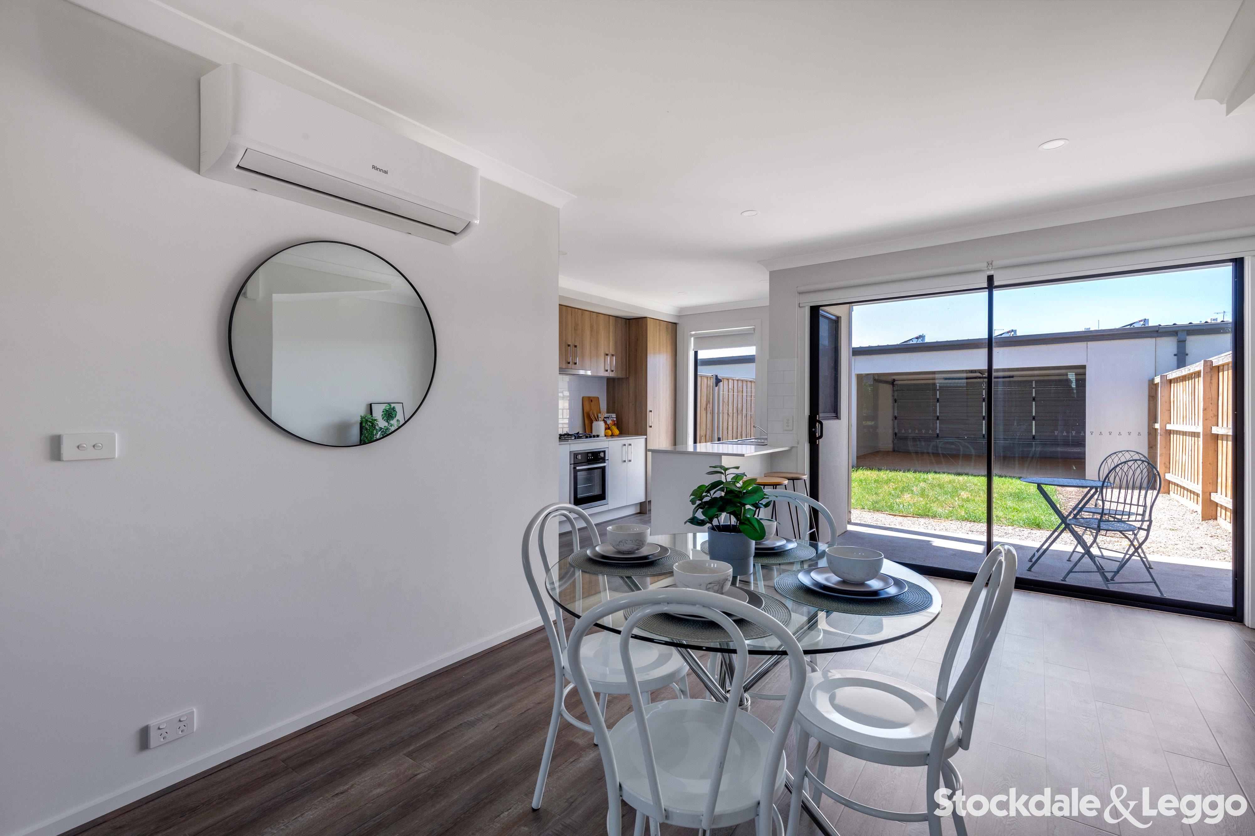 22 Dawson Street, Thornhill Park VIC, Thornhill Park - Thumbnail 3