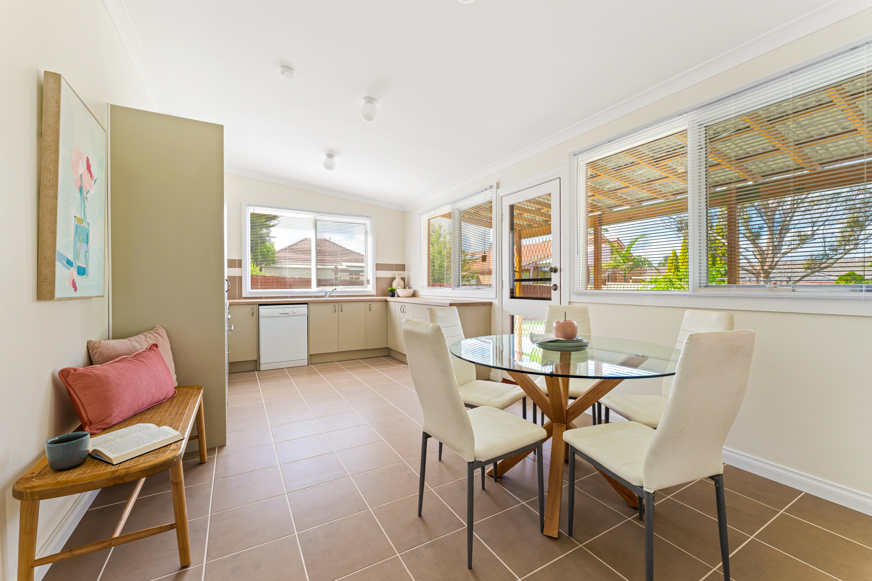 36 Birdwood Avenue, Dandenong VIC, Dandenong - Thumbnail 4