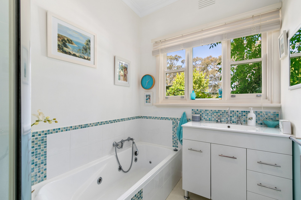 79 Donelan Drive, Hernes Oak VIC 3825, Hernes Oak - Thumbnail 7