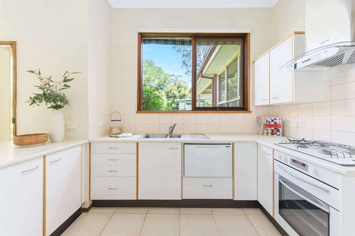 4 Sundowner Court, Wheelers Hill VIC 3150, Wheelers Hill - Thumbnail 5