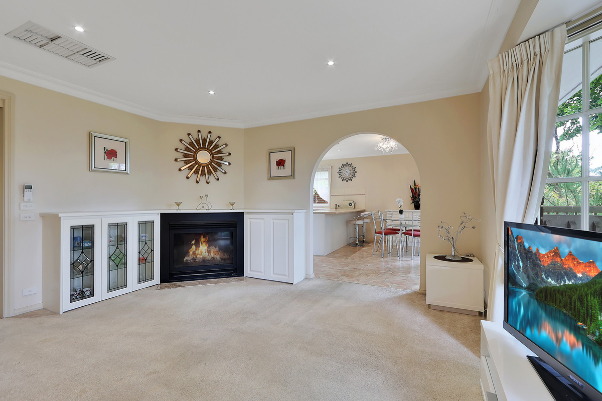 1 / 10 Moralla Avenue, Croydon VIC 3136, Croydon - Thumbnail 4