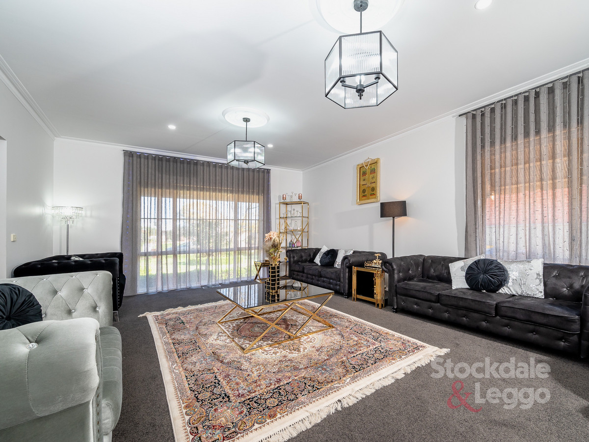 12 Menzies Crescent, Shepparton VIC 3630, Shepparton - Thumbnail 8