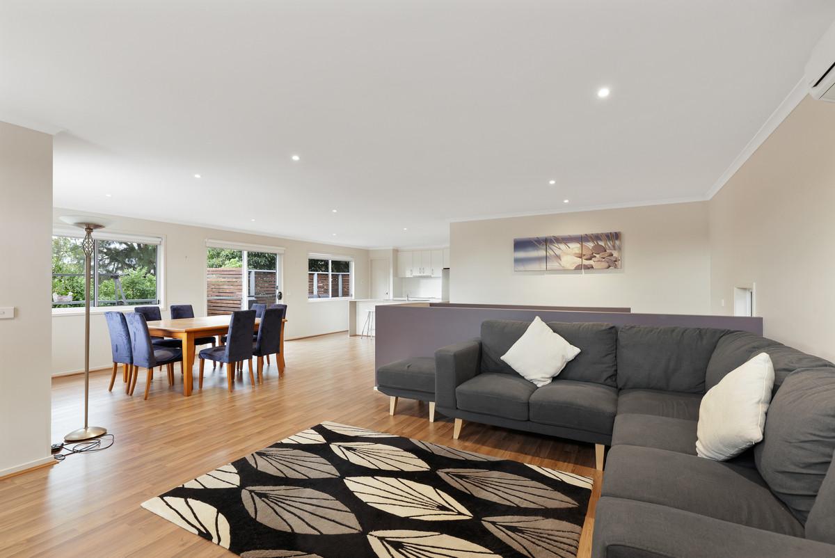 2 / 11 Roydon Road, Cowes VIC 3922, Cowes - Thumbnail 3