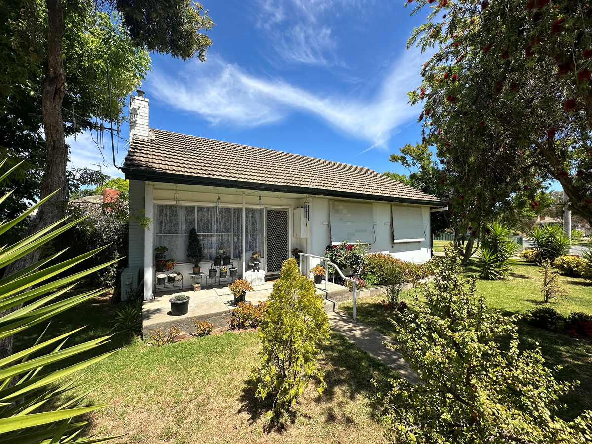 12 Cameron Avenue, SHEPPARTON VIC 3630, Shepparton - Thumbnail 2