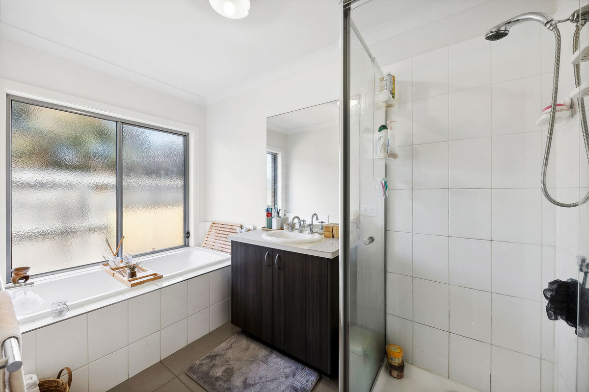 24 Southwinds Road, ARMSTRONG CREEK VIC 3217, Armstrong Creek - Thumbnail 5