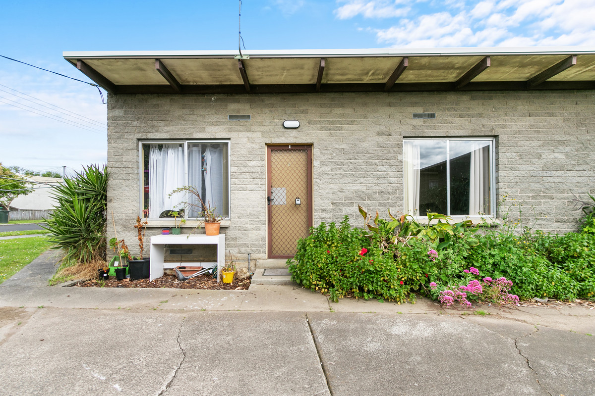 1-3 / 14 Sinclair Avenue, Morwell VIC 3840, Morwell - Thumbnail 2