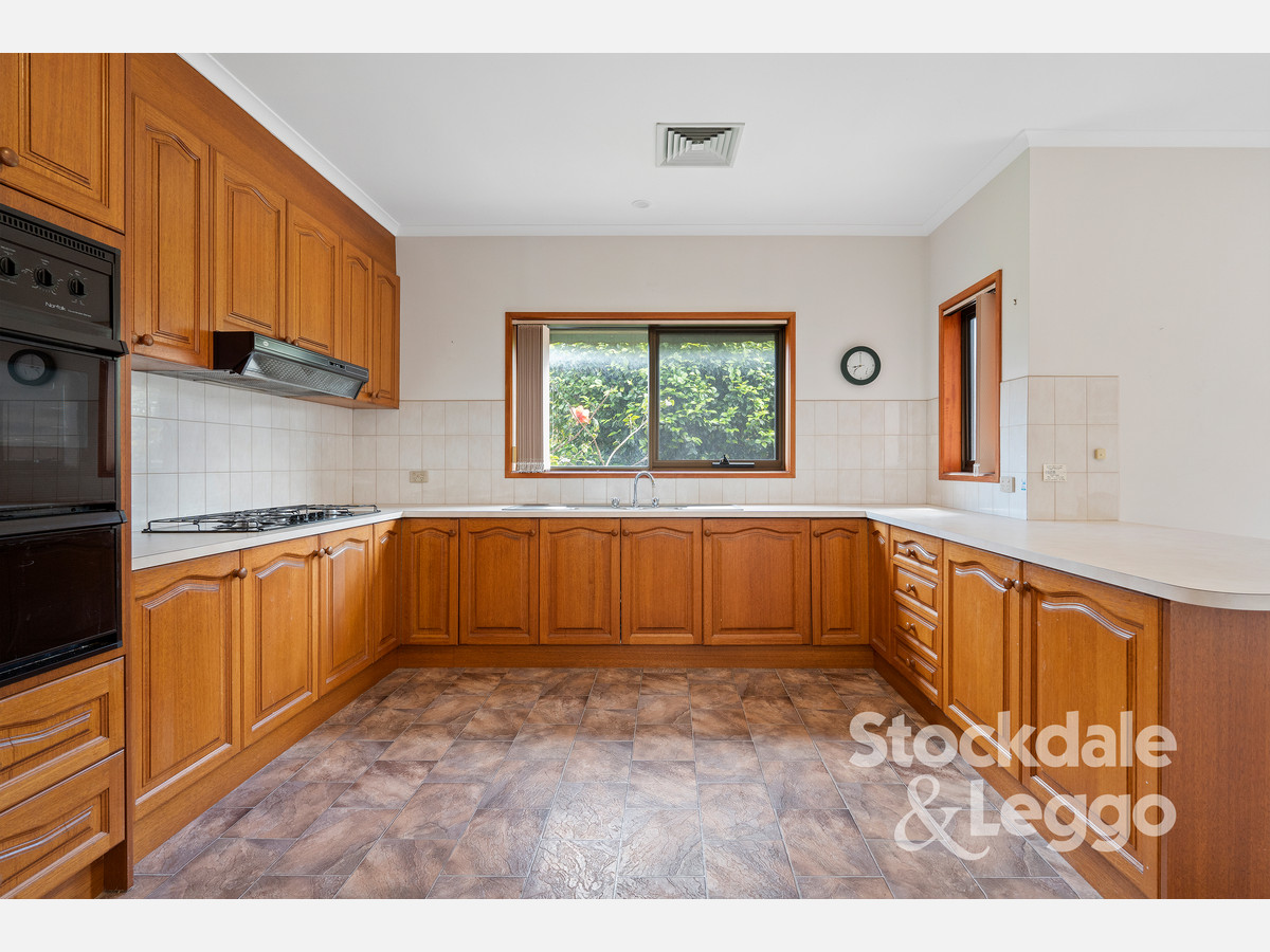 13 Pengana Street, Rosebud VIC 3939, Rosebud - Thumbnail 4