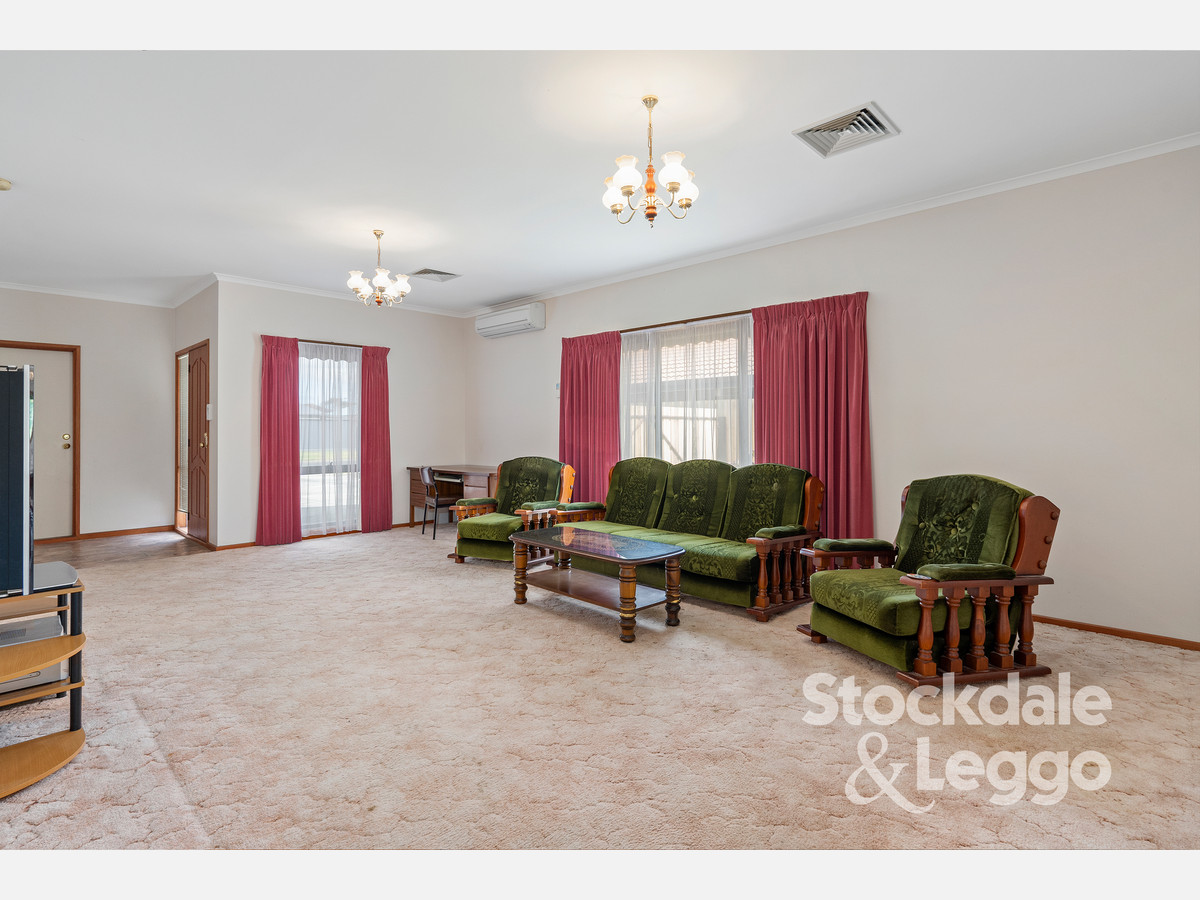 13 Pengana Street, Rosebud VIC 3939, Rosebud - Thumbnail 7
