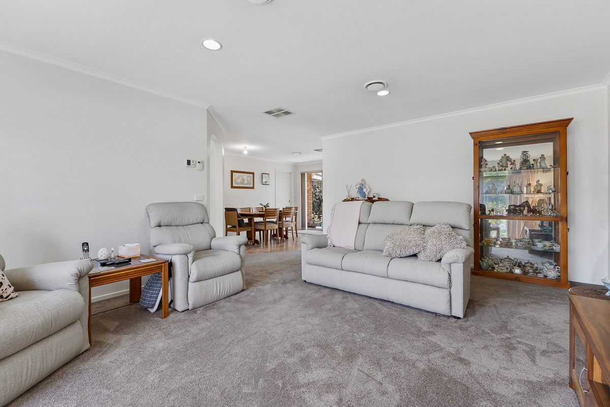 108 Mountain Gate Drive, Ferntree Gully VIC 3156, Ferntree Gully - Thumbnail 4