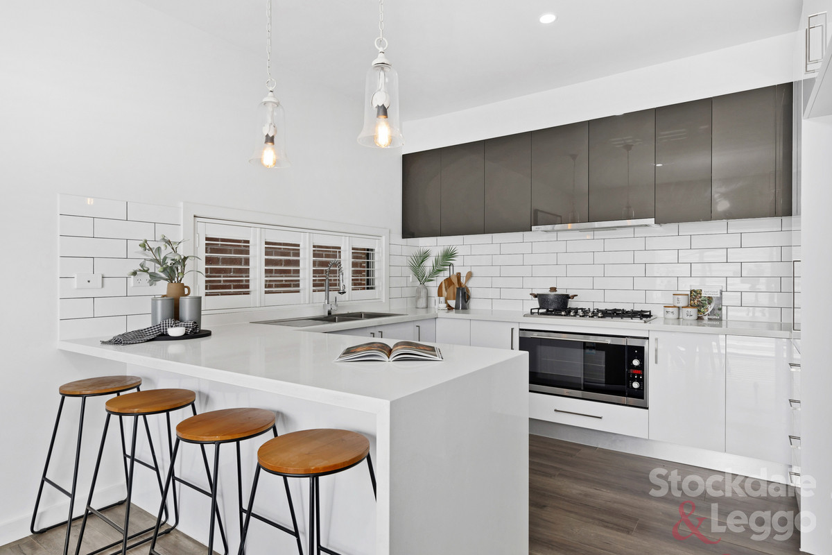 96 Daley Street, GLENROY VIC 3046, Glenroy - Thumbnail 2