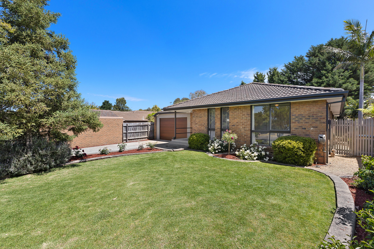 32 Cheryl Crescent, Ferntree Gully VIC 3156, Ferntree Gully - Thumbnail 2