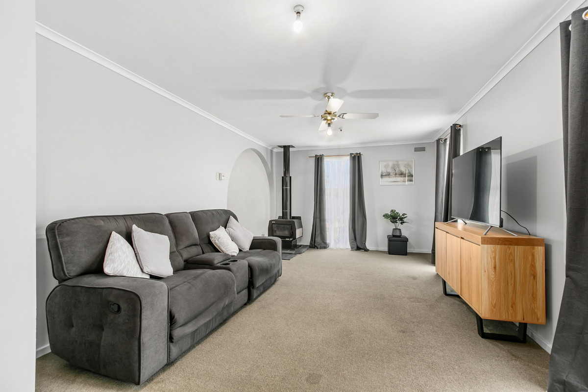 2 Birch Drive, CHURCHILL VIC 3842, Churchill - Thumbnail 5