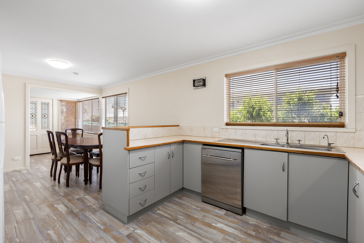 27 Henderson Street, Indented Head VIC 3223, Indented Head - Thumbnail 3