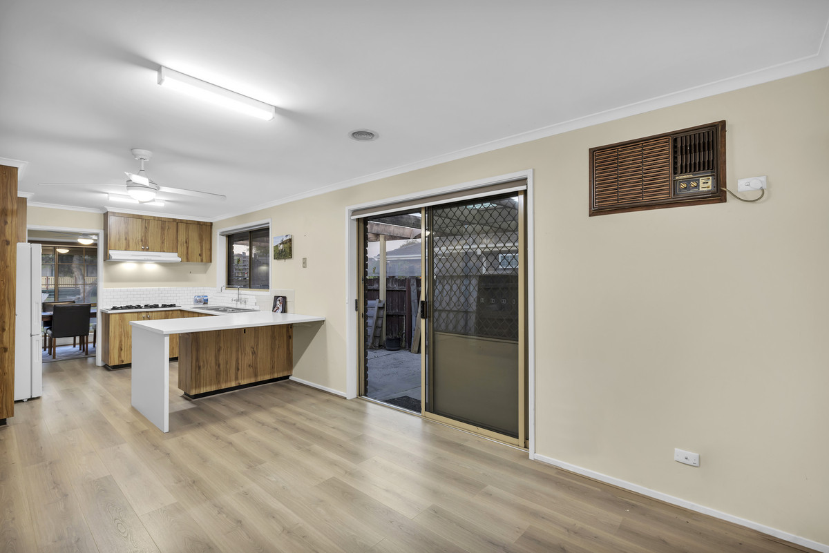 4 Isaac Smith Crescent, Cranbourne VIC 3977, Cranbourne - Thumbnail 5