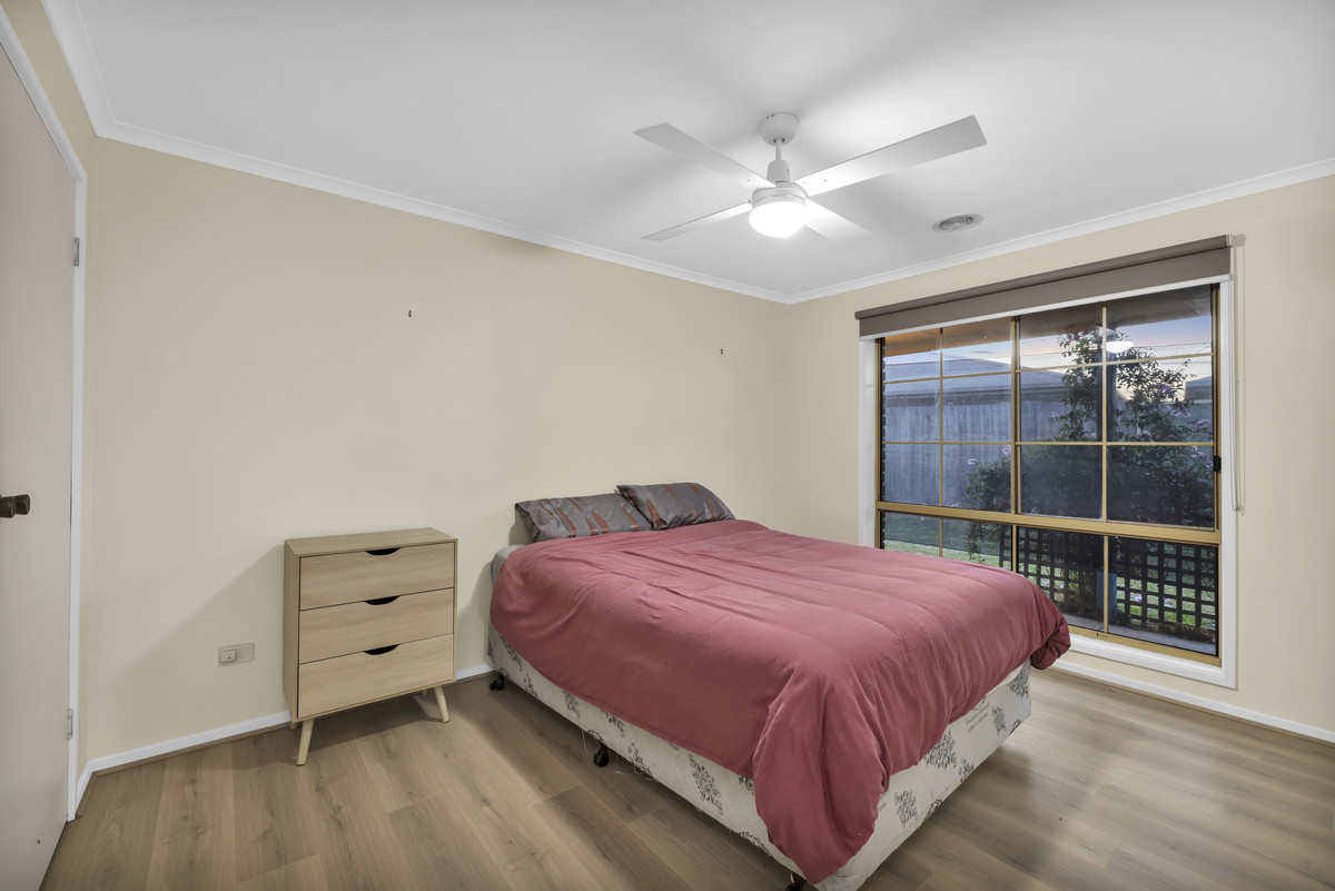 4 Isaac Smith Crescent, Cranbourne VIC 3977, Cranbourne - Thumbnail 6