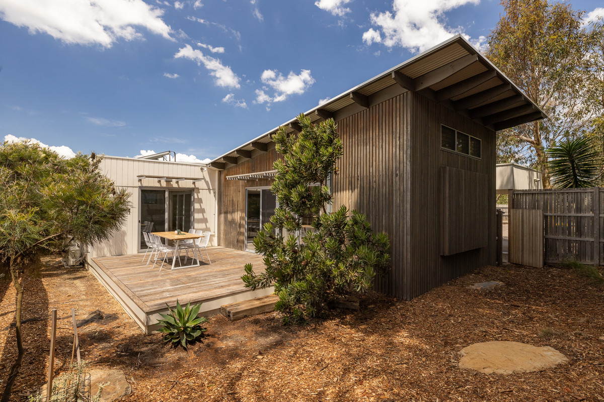 1 / 201 Thompson Avenue, Cowes VIC 3922, Cowes - Thumbnail 2