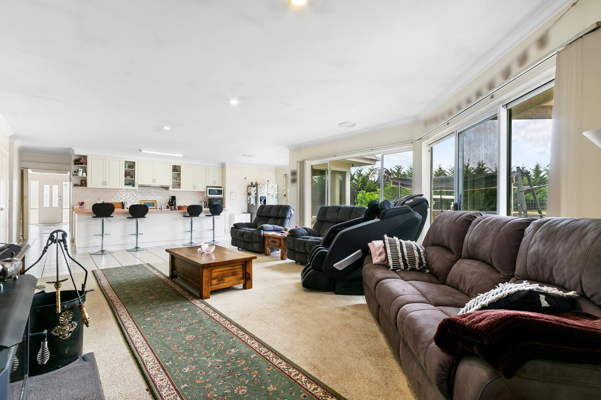 13 Palm Grove, Morwell VIC 3840, Morwell - Thumbnail 3