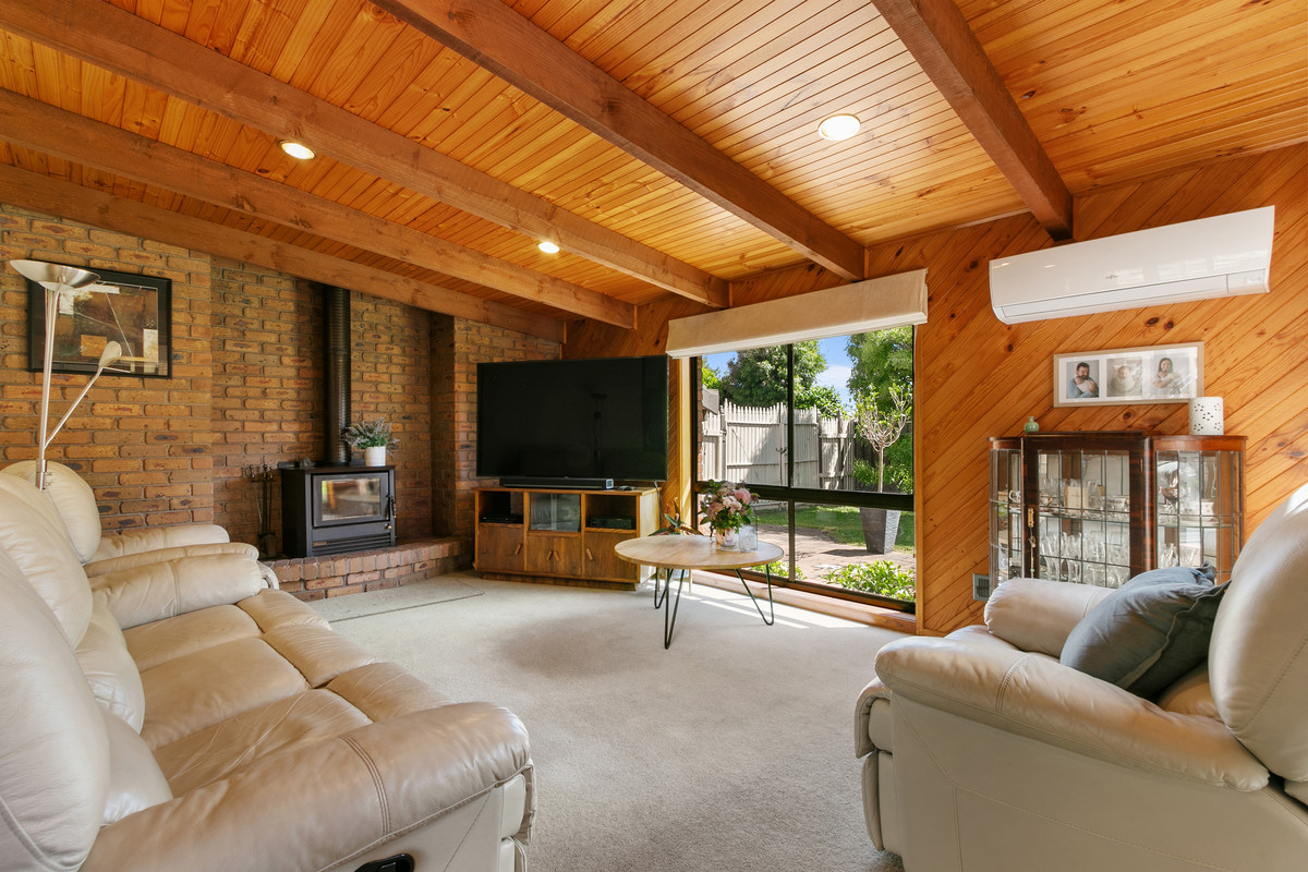 8 Yarak Court, Morwell VIC 3840, Morwell - Thumbnail 2