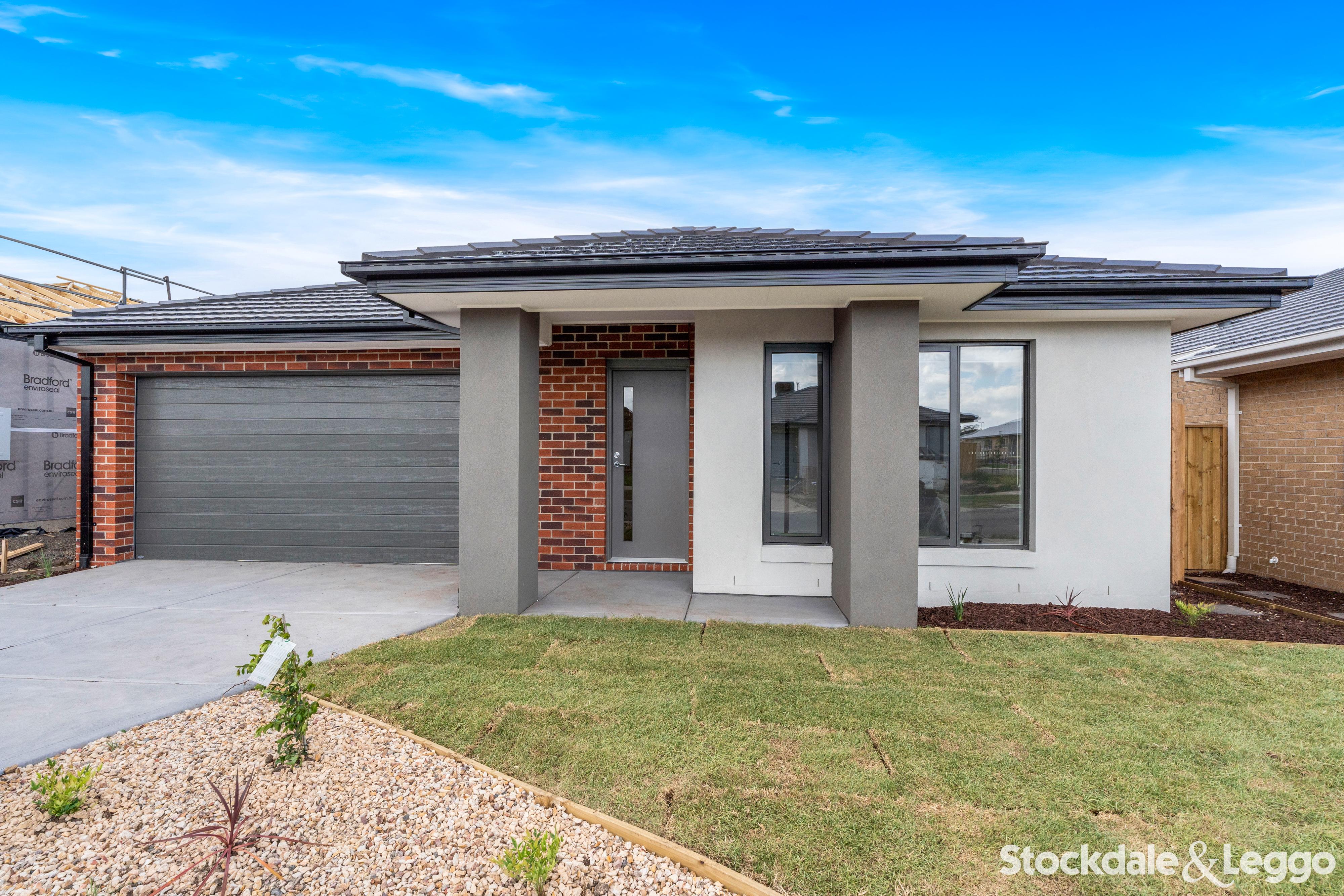 17 Rhapsody Road, Sunbury VIC, Sunbury - Thumbnail 2