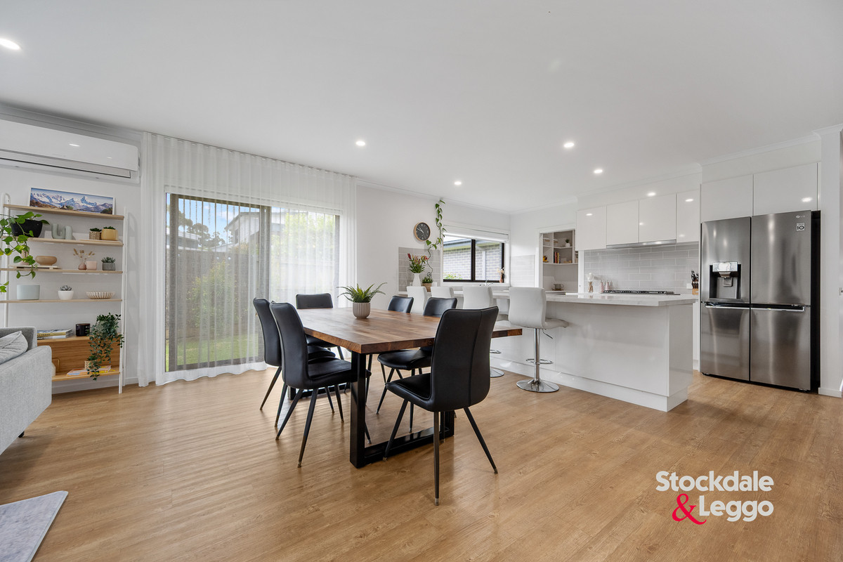 4 Artisan Way, Inverloch VIC 3996, Inverloch - Thumbnail 2