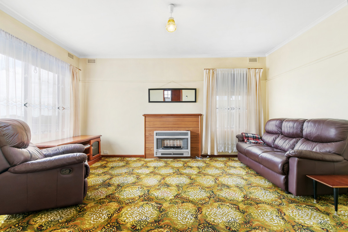 76 Well Street, Morwell VIC 3840, Morwell - Thumbnail 2