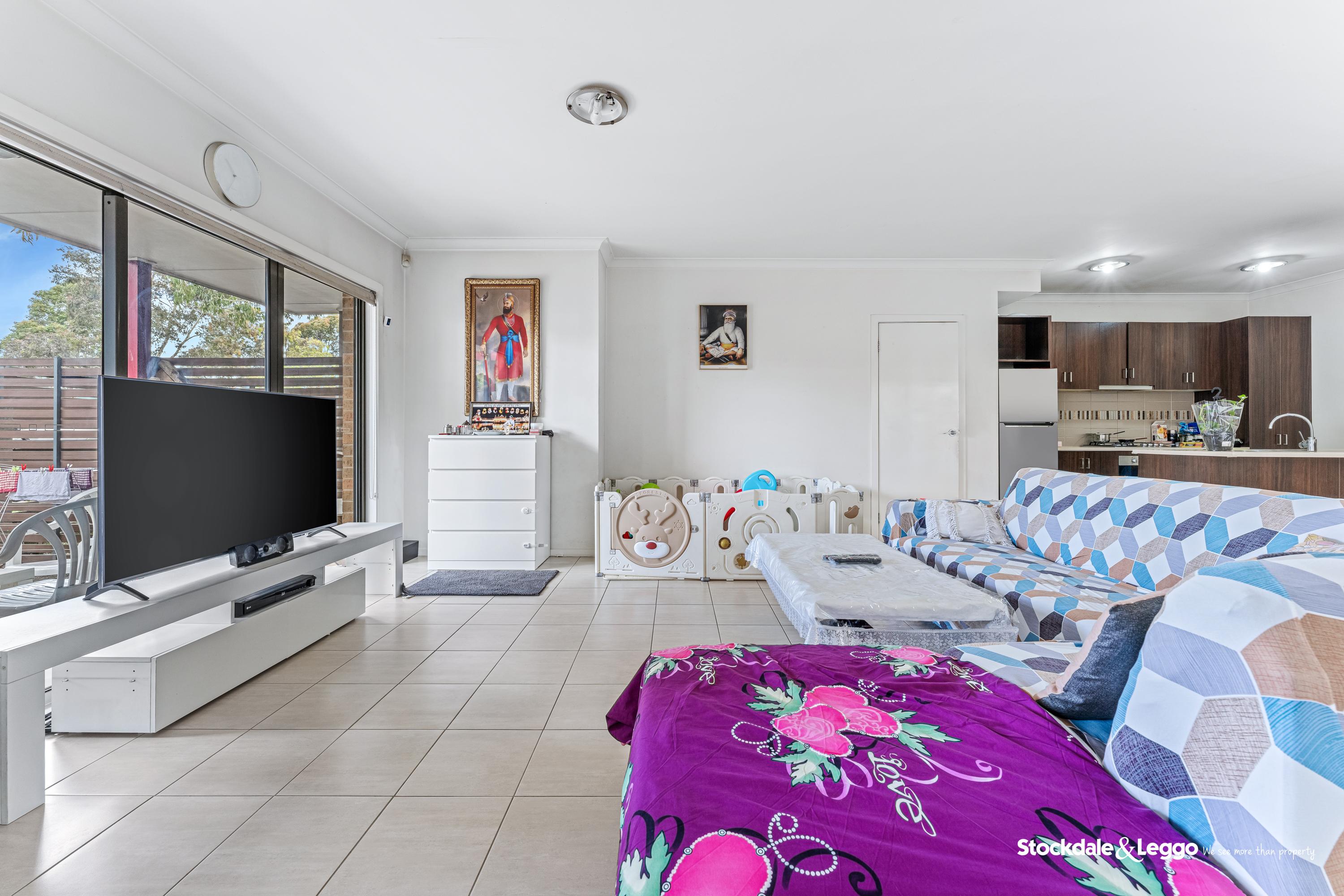 17 Derbyshire Lane, Dandenong VIC, Dandenong - Thumbnail 2